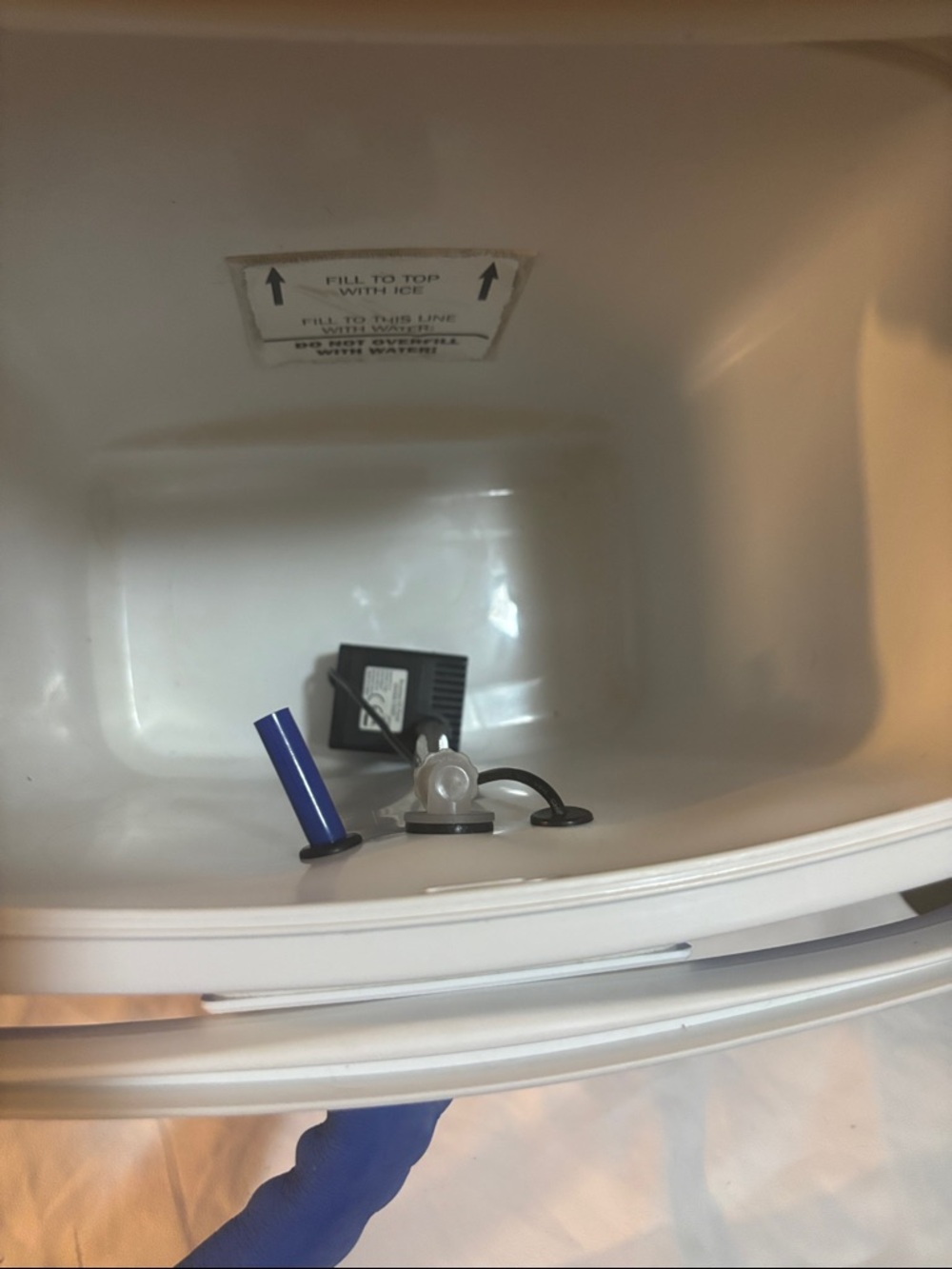 Active Ice Blue Cold Therapy Unit with Blue Gel Pads - Picture 6 of 10